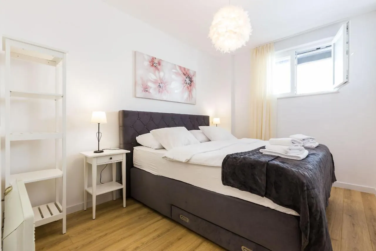 Karla'S Exclusive Central Apartment Zadar